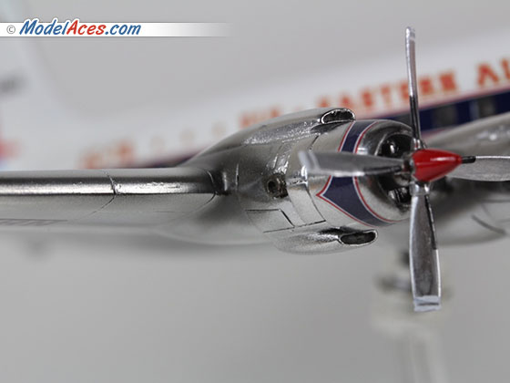 Le Douglas DC7 en avion miniature métal par CIJ au 1/350e miniatures-toys